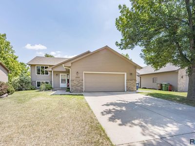 2008 S Alpine Ave, Sioux Falls, SD, 57110