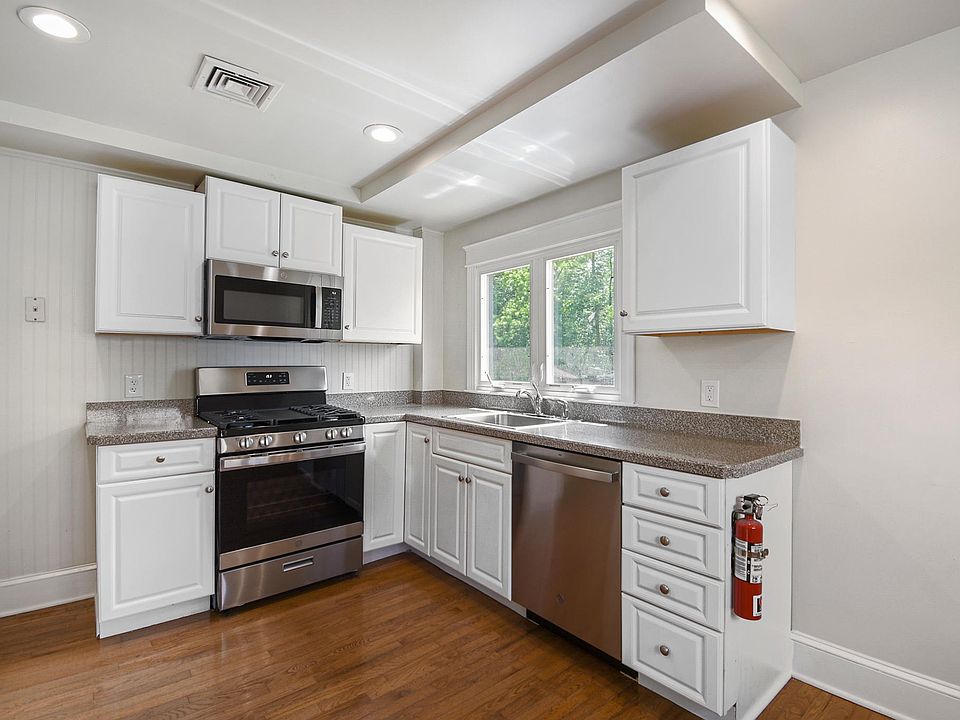 1st image of 111 W Sylvan Ave