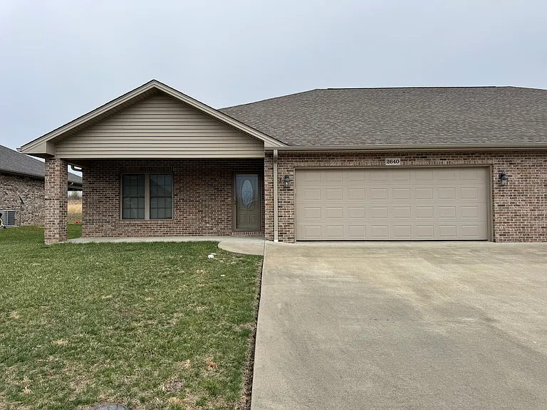2640 Watson Dr — Photo 1