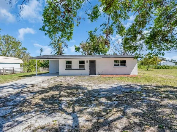 5417 1st St, Bradenton, FL 34203