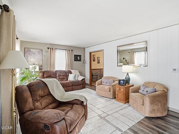 5th image of 2213 Wellesley Dr