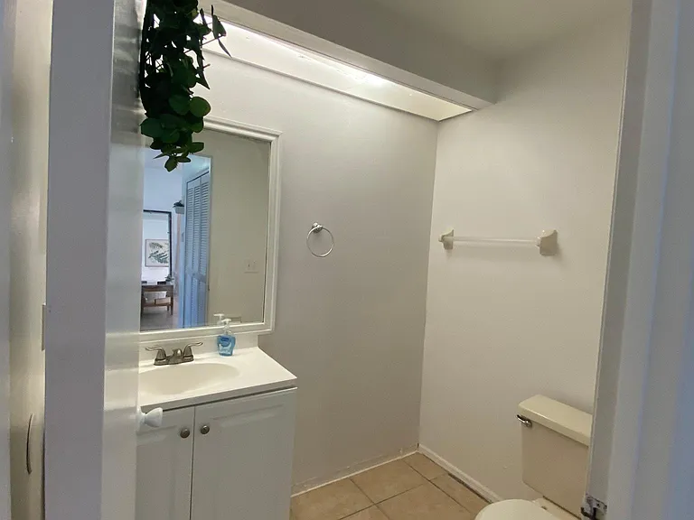 842 Monopoly Ct — Photo 8