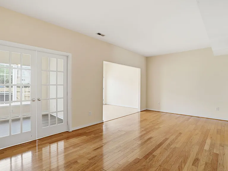 7402 Willow Crossing Ter — Photo 15