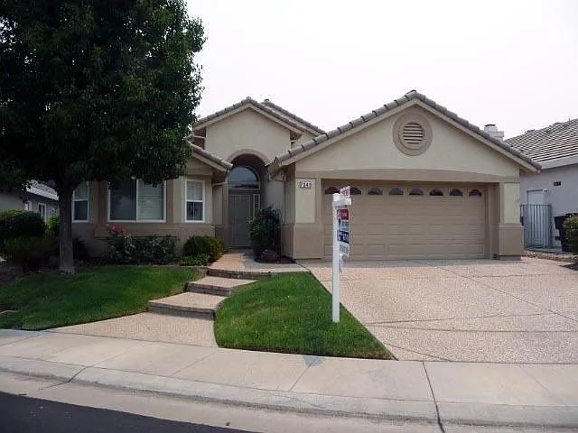 7048 Stagecoach Cir photo 1