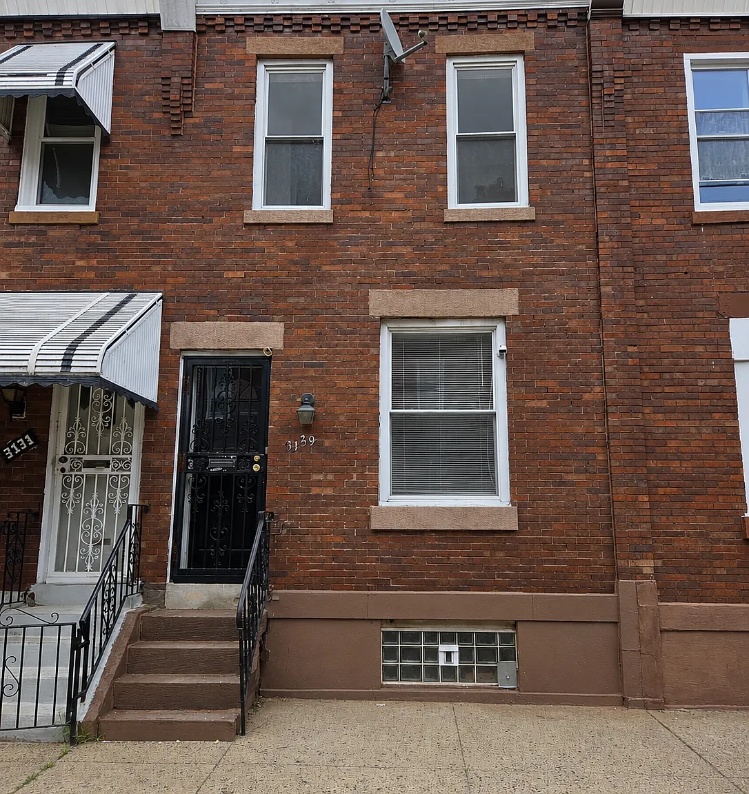 2 bed, $1,300 — Photo 2