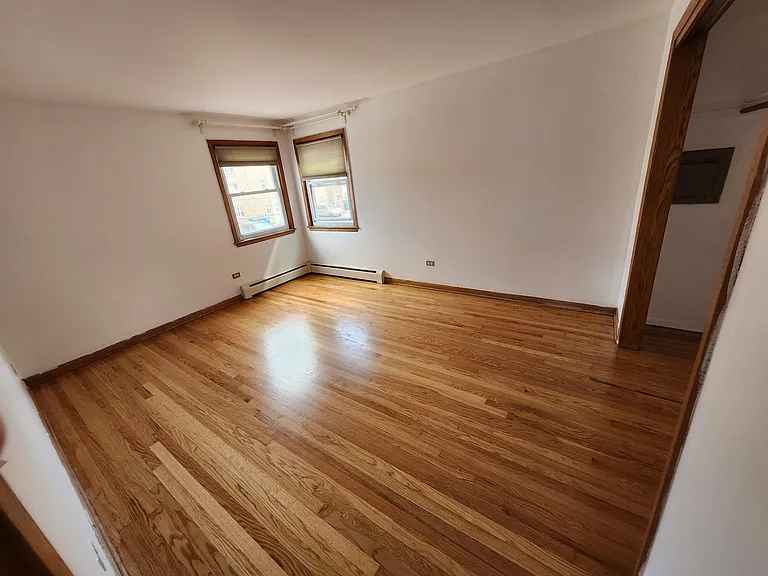 5215 N East River Rd #2 — Photo 6