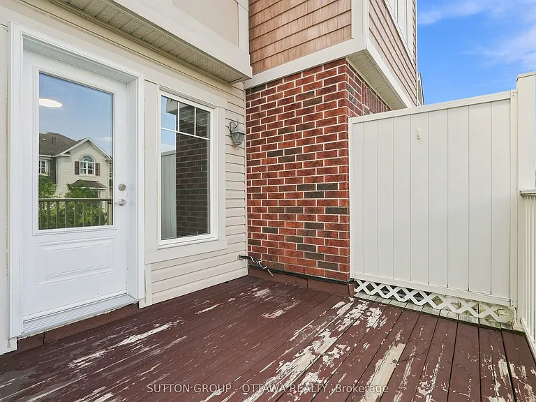 2621 Baynes Sound Way — Photo 9