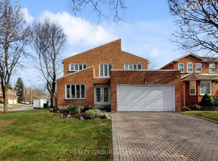 1 Atwood Ct, Markham, ON L3T 6T4