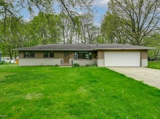 379 Knollwood Ave, Tallmadge, OH