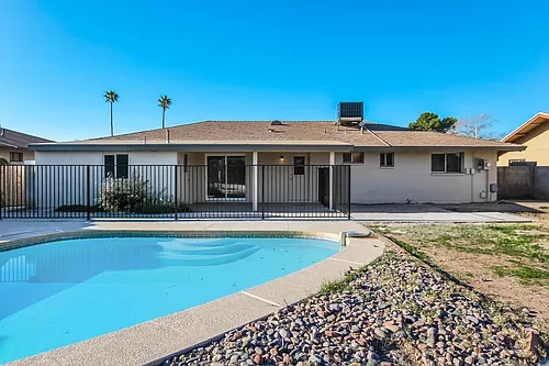 624 E Malibu Dr Photo 1 624 E Malibu Dr Photo 1