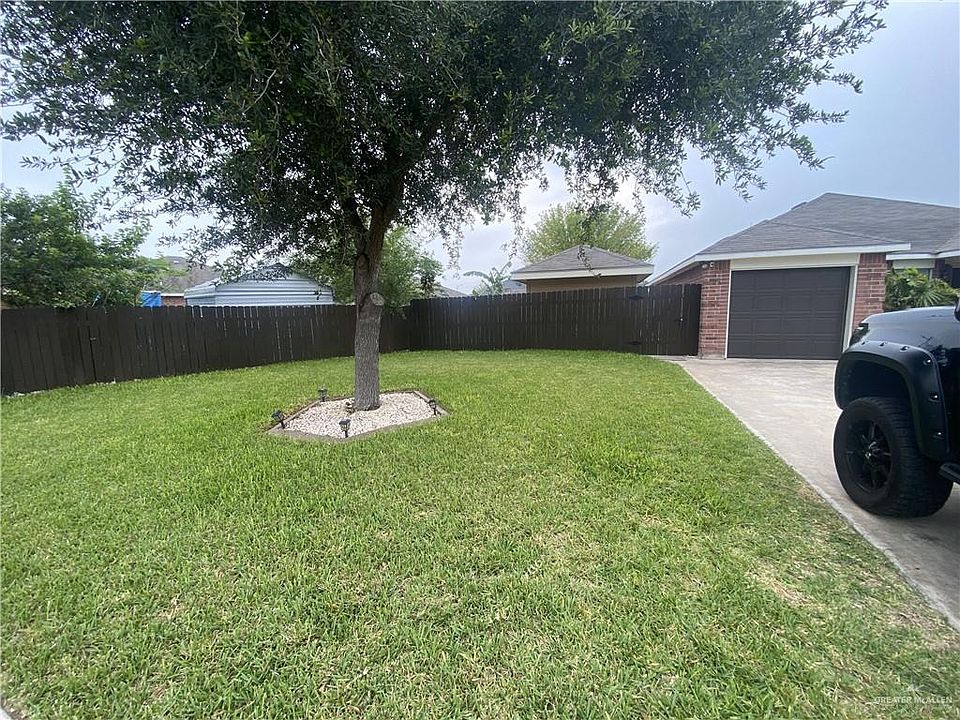 2nd image of 2802 McCormack Dr