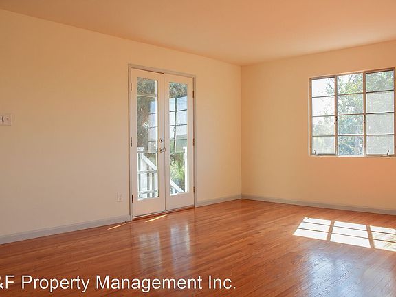 5th image of 3622 Fir St