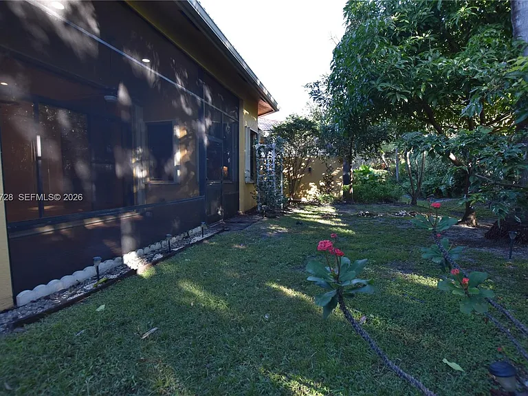 10086 Noceto Way — Photo 41
