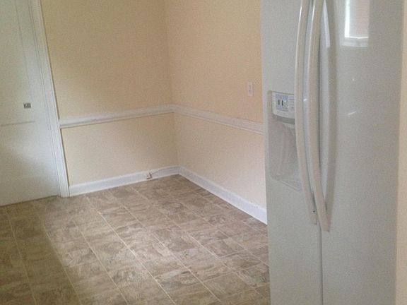 5th image of 4718 Fitzhugh Ave