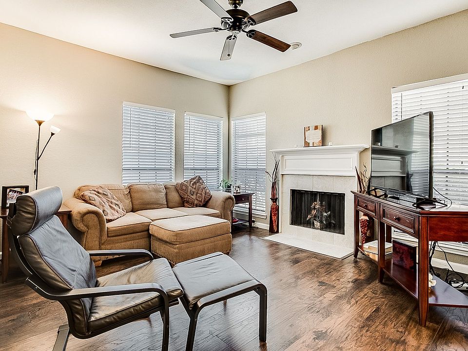 1st image of 3101 Townbluff Dr APT 314
