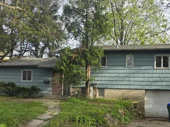 6305 Catalpa STREET, Greendale, WI 53129