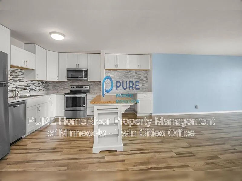 1 bed, 1.0 bath, 828 sqft, $1,375 — Photo 2