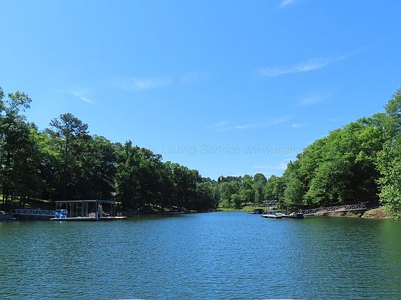 5th image of 795 Raccoon Creek Rd