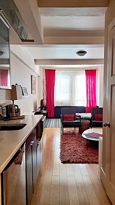 Rented by Bond New York | media 5