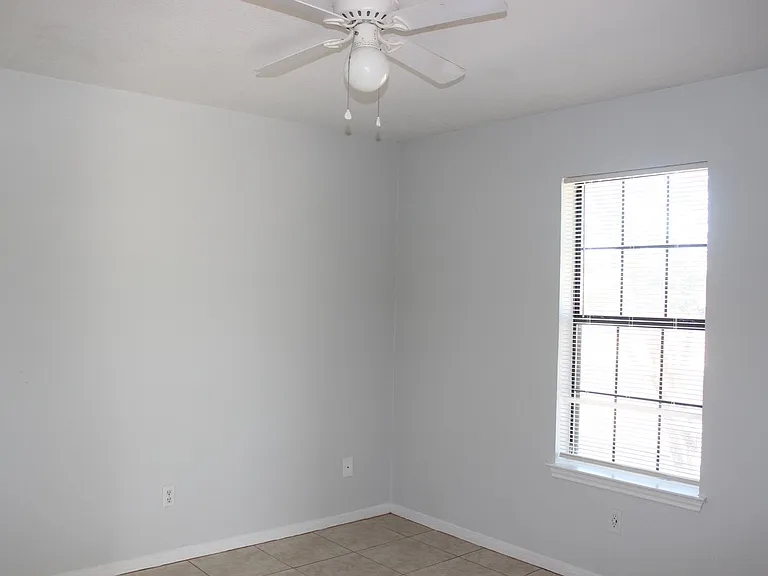 4801 Addie Dr — Photo 16