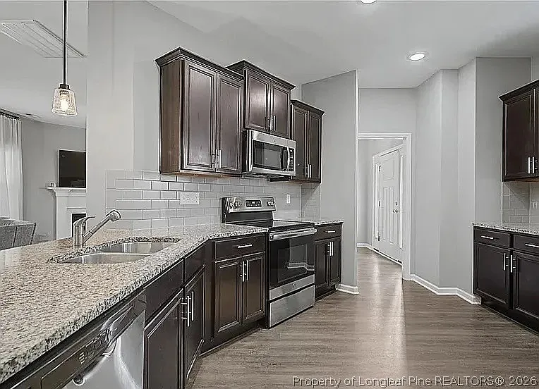 143 Ledgebrook Ln — Photo 4