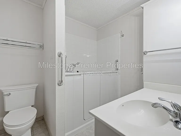 1908 Paula Dr — Photo 13