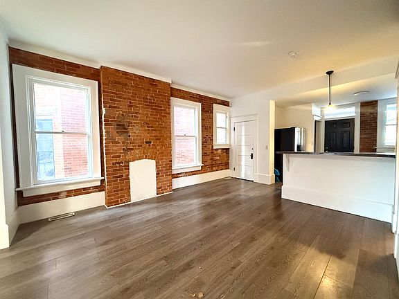 4th image of 342 Buttles Ave