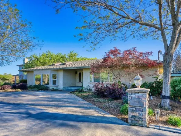 4841 Val Verde Rd, Loomis, CA 95650