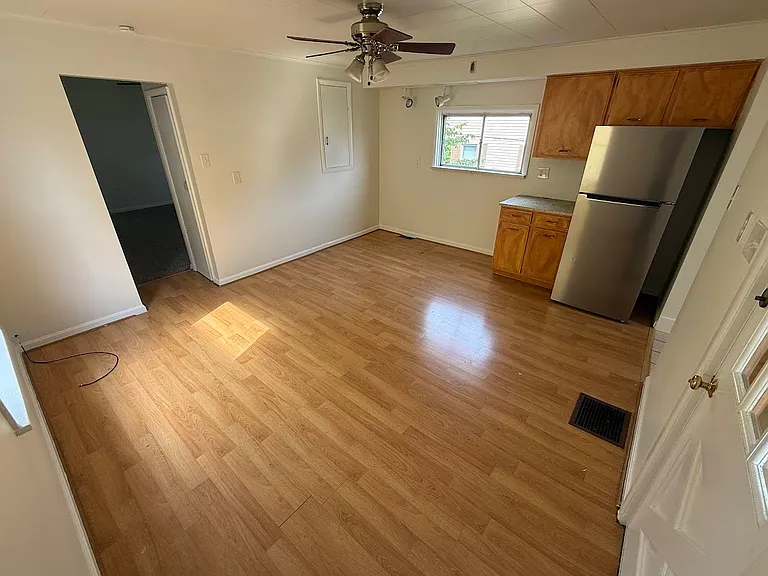 513 Catherine St — Photo 3