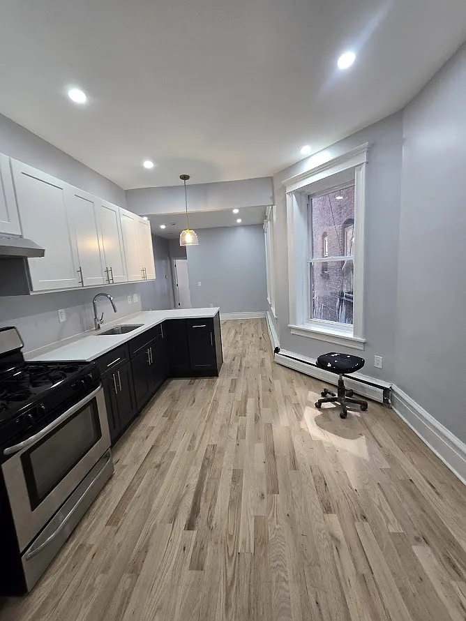 Building Photo - 81 Bostwick Ave #1RA