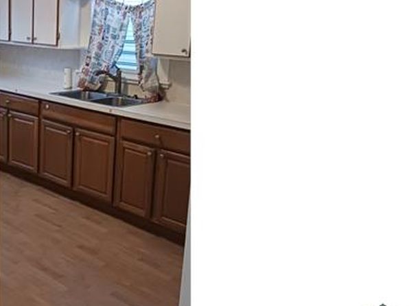 2268 Richmond Ter FLOOR 1