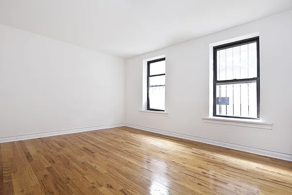 Sold by Bold New York | media 10