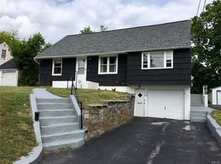 110 Stanley Dr, Syracuse, NY 13219