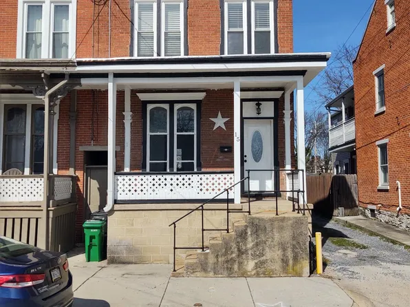 15 E South St, Carlisle, PA 17013