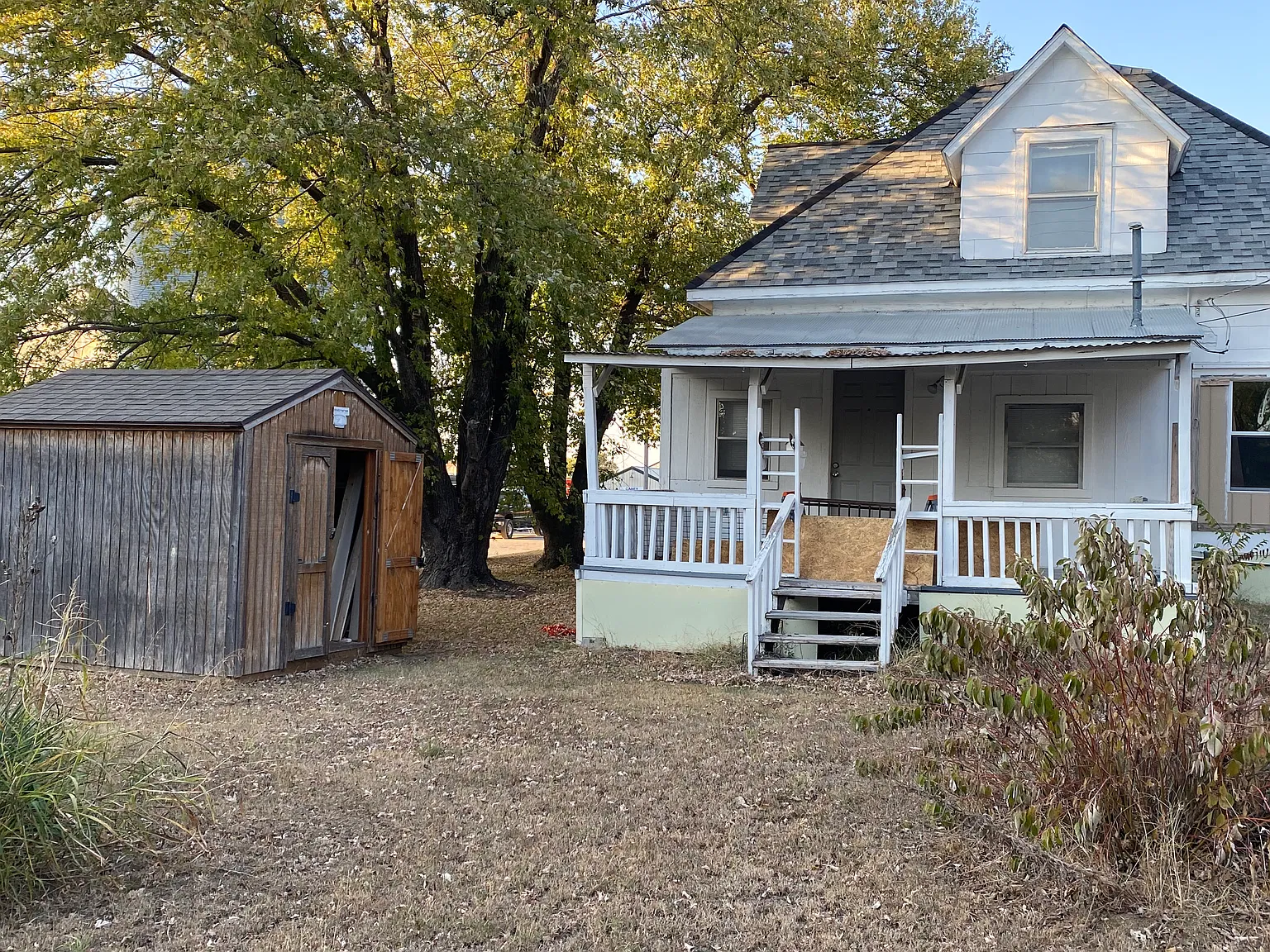 3 bed, 1.5 bath, 1290 sqft, $950 — Photo 2