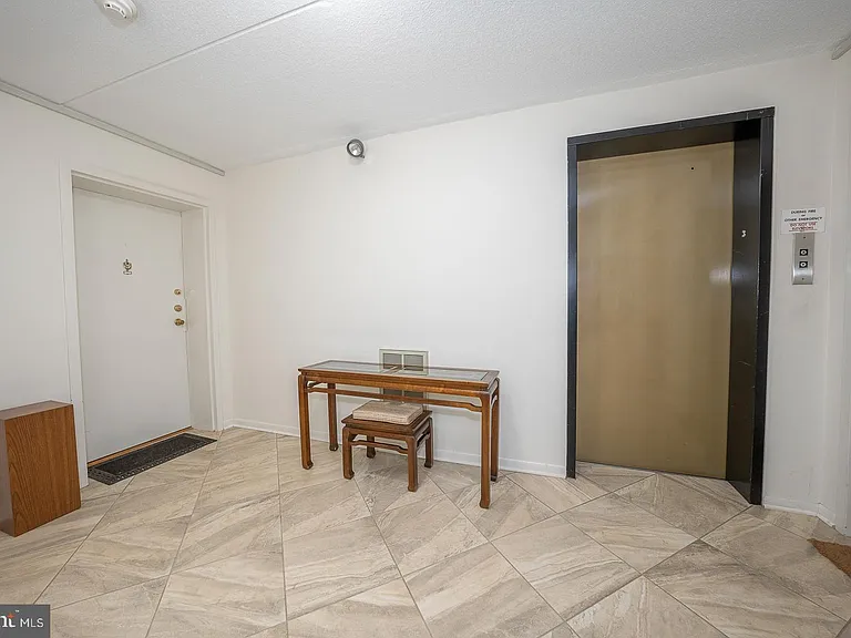 260 W Montgomery Ave #304 — Photo 5