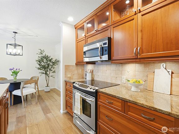 2nd image of 6333 Lake Washington Boulevard NE #304