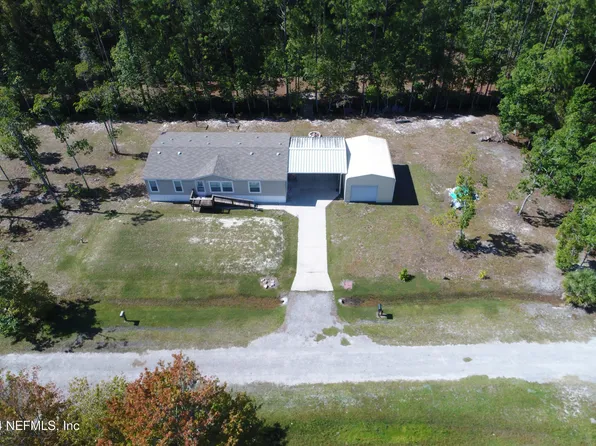 109 W JANET Drive, Crescent City, FL 32112