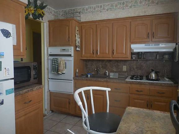 4th image of 15704 134th Ave