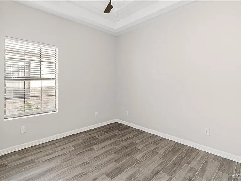 1005 W La Pointe Ave #3 — Photo 7