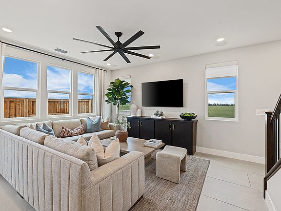 7th image of this home