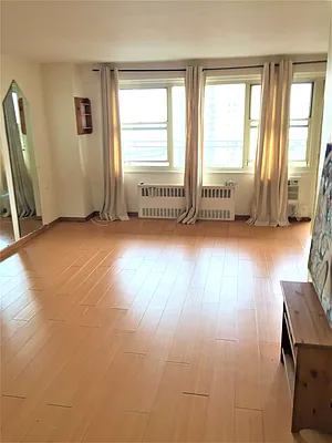 Sold by NYC Realty Brokers LLC | media 4