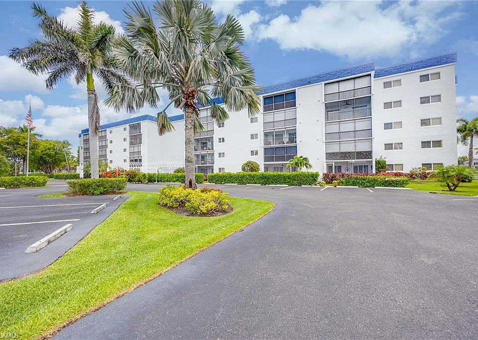 555 Park Shore Dr #B-408