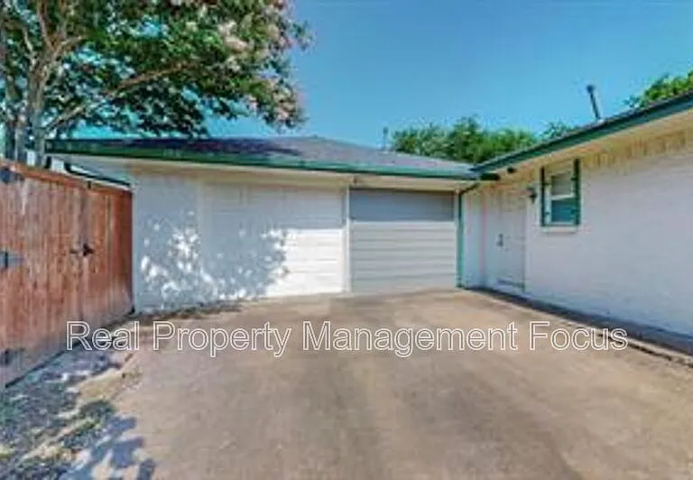 14724 Overview Dr — Photo 39