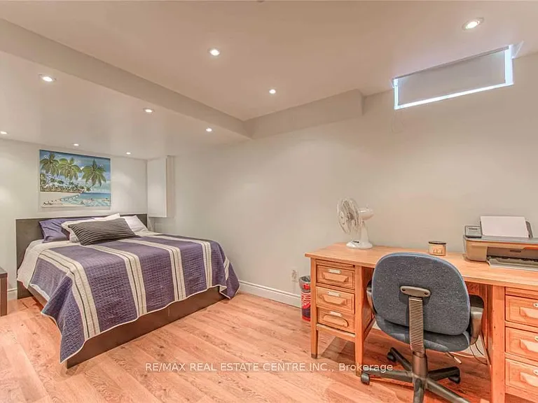 14 Amblecote Pl — Photo 21