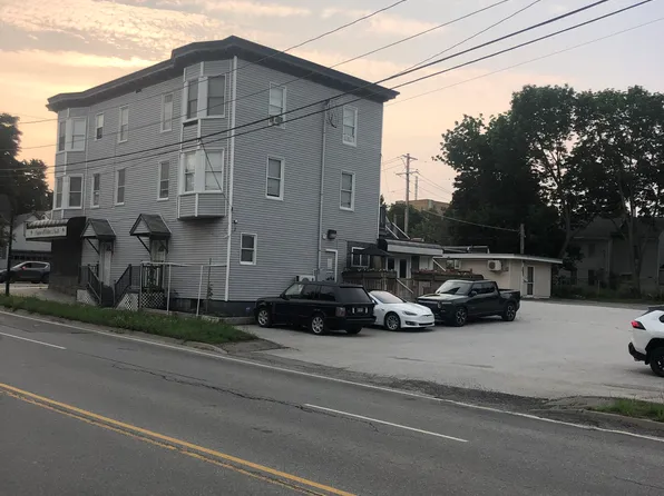 289 Broadway St APT 3, Bangor, ME 04401