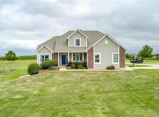 4962 W 351st St, Louisburg, KS 66053