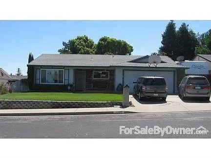 2201 Colfax Way photo 1