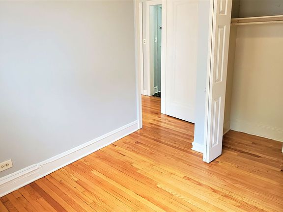 3rd image of 2534 N Kilbourn Ave #1