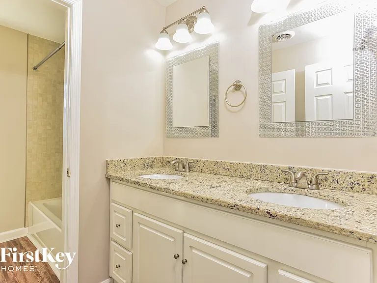 119 Melanie Dr — Photo 10
